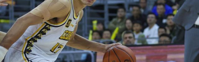 开云App-孙铭徽满血复活拒绝黑八！胡金秋带伤砍两双