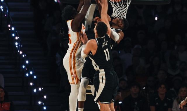 开云移动端-32+14+9统治攻防！字母哥猎杀老鹰剑指NBA杯冠军