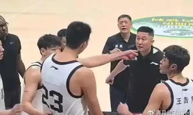 离开杜锋1年，徐昕斩获5项荣誉、3数据联盟前2！球迷：陈家政赶紧走|广东|多诺万-米切尔|郭士强|nba|克利夫兰骑士队_新浪体育_新浪新闻