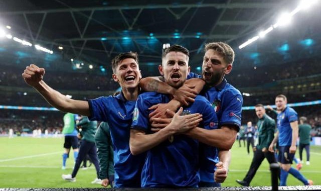 开云移动端-王勤伯：曼奇尼能伸能屈，防守反击仍是意大利DNA