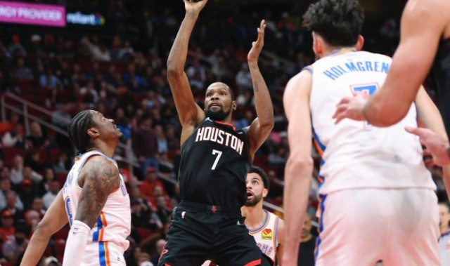 开云官网-末节16分大崩盘！火箭狂抢60板仍被打爆，杜兰特23中7罕见迷失